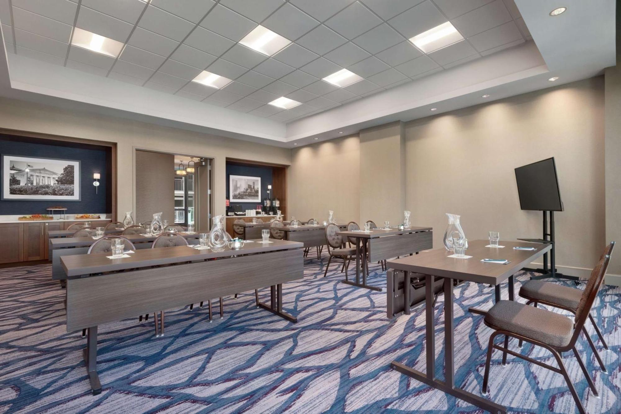 Hilton Garden Inn Chicago Downtown South Loop Bagian luar foto